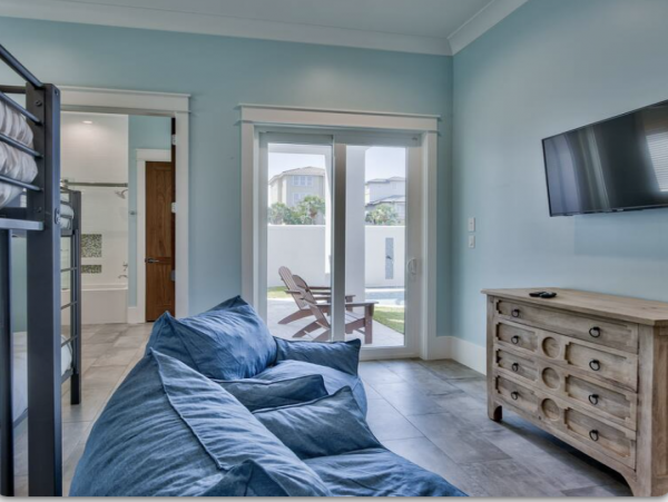 Luxury 7 Bedroom Vacation Rental in Destin Sleeps 18