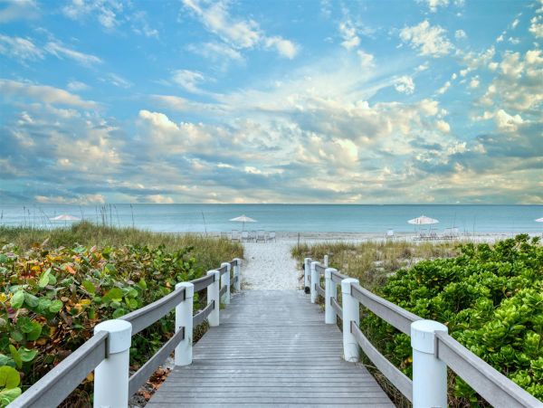 Longboat Key 2 Bedroom Beach Condo Great Resort Amenities