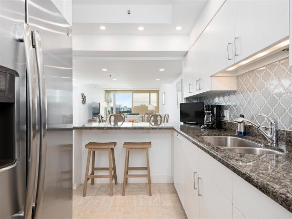 Longboat Key 2 Bedroom Beach Condo Great Resort Amenities