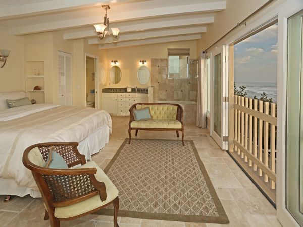 Seacliff Close to Santa Barbara 4 Bedroon Beach House