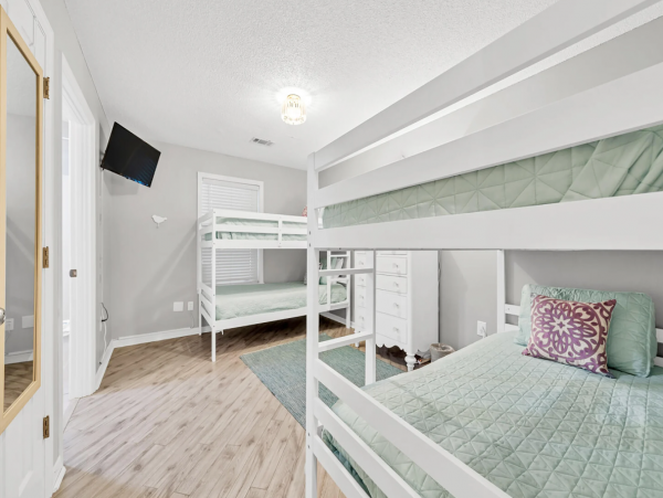 Ground-Level Unit with 2 Bedrooms in Seagrove Beach
