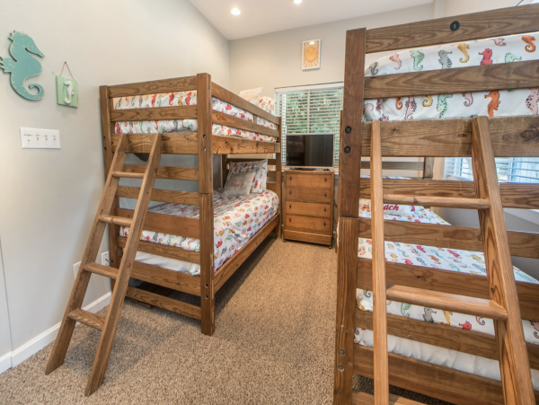 Santa Rosa Vacation Pool Home Eight Bedroom