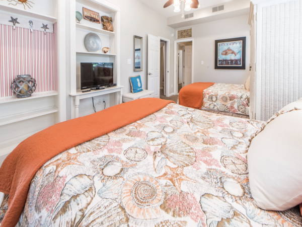 Santa Rosa Vacation Pool Home Eight Bedroom