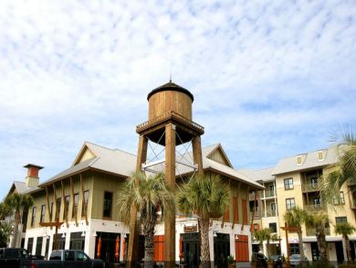 Santa Rosa Beach Vacation Condo Sleeps Eight Guests.