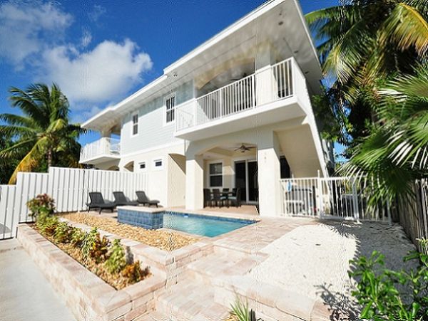 Key Colony Vacation Duplex Sleeps Eight Guests