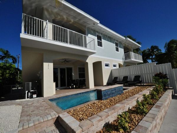 Beautiful Key Colony Vacation Duplex Sleeps Eight Guests