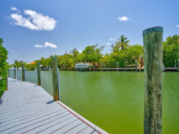 Florida Keys Sombrero Beach 3 Bedroom Pool Home On Canal