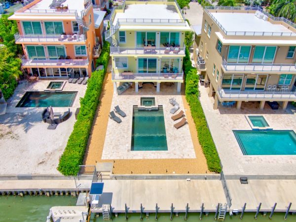 Ocean Front 4 Bedroom Home in Marathon Sleeps 10