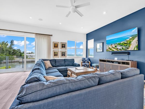 Ocean Front 4 Bedroom Home in Marathon Sleeps 10