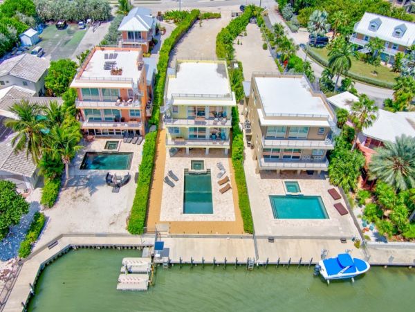 Ocean Front 4 Bedroom Home in Marathon Sleeps 10