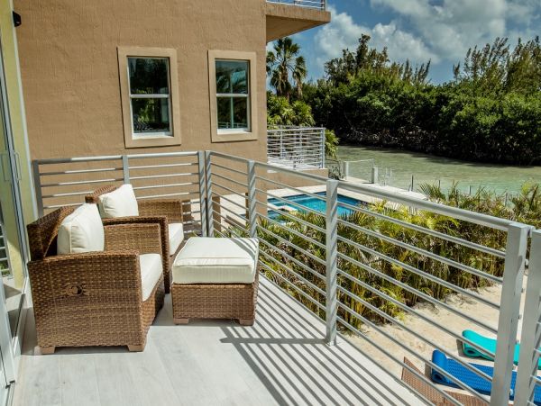 Ocean Front 4 Bedroom Home in Marathon Sleeps 10