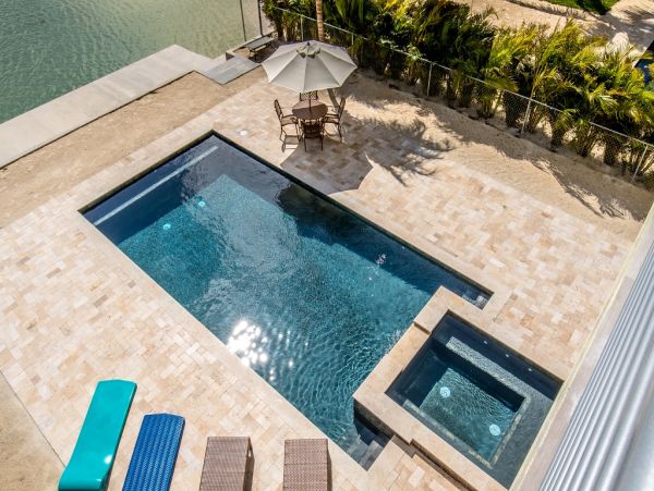 Ocean Front 4 Bedroom Home in Marathon Sleeps 10
