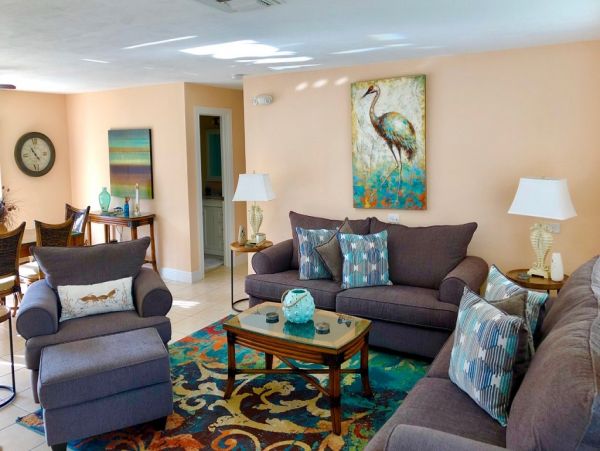 FLORIDA KEYS 3 BEDROOM POOL HOME ON CANAL SLEEPS 8