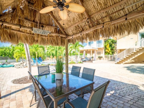 Sombrero Beach Vacation Home Boat Dock Pool