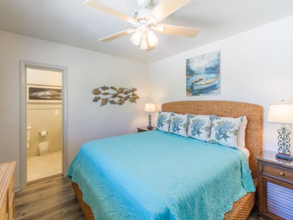 Sombrero Beach Vacation Home Boat Dock Pool