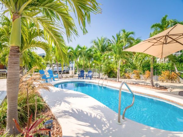 Sombrero Beach Vacation Home Boat Dock Pool