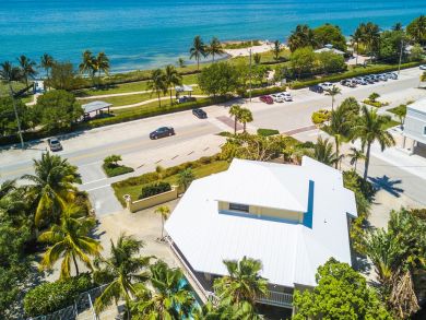 Marathon Vacation Home Sleeps Ten Guests.