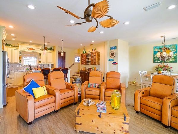 Marathon Vacation Rental Home Five Bedrooms