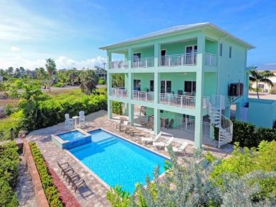 Stunning Coco Plum Vacation Home in the Florida Keys Luxury
