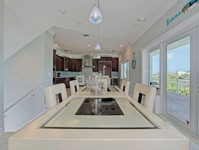 Stunning Coco Plum Vacation Home in the Florida Keys Luxury