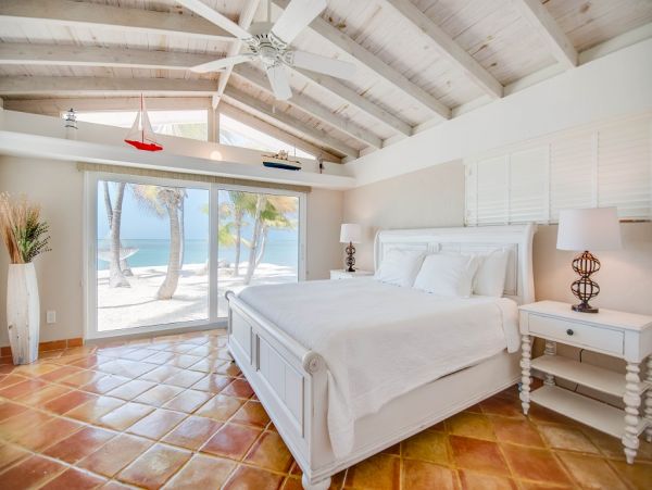 The Florida Keys Luxury Vacation Rental Sleeps Eight Guests