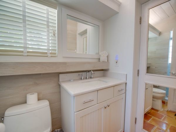 The Florida Keys Luxury Vacation Rental Sleeps Eight Guests