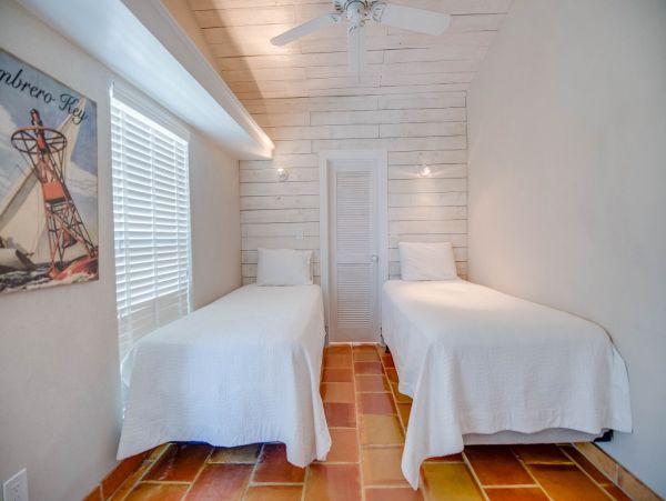 The Florida Keys Luxury Vacation Rental Sleeps Eight Guests
