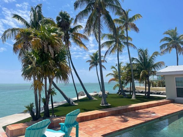 The Florida Keys Luxury Vacation Rental Sleeps Eight Guests