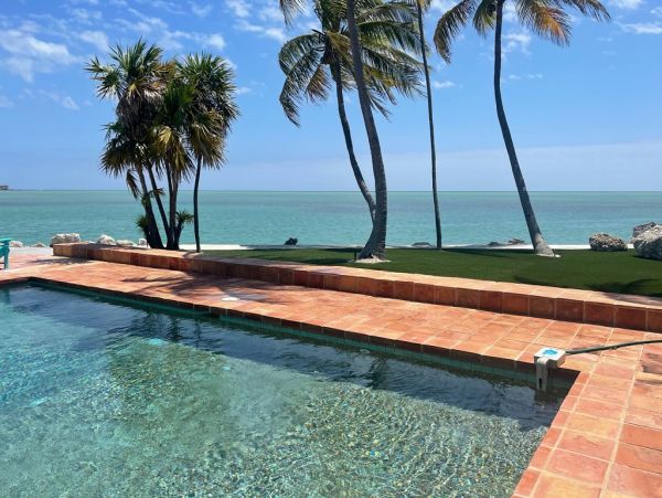 The Florida Keys Luxury Vacation Rental Sleeps Eight Guests