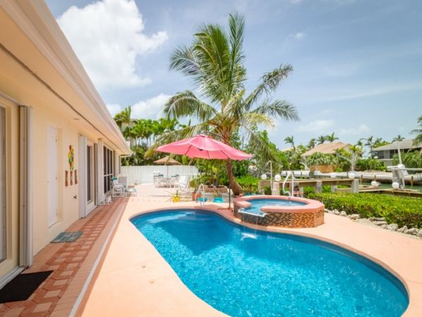 Beautiful Key Colony Beach Rental with Private Pool & Spa