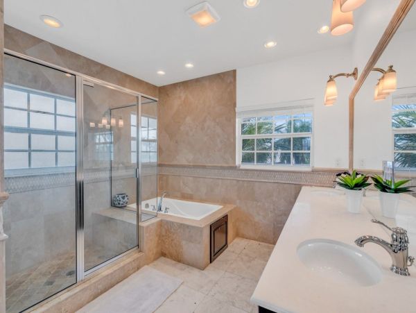 Luxury Key Colony Beach Vacation Rental - Florida Keys Waterfront Villa with Pool