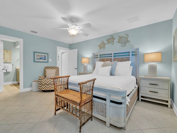 Tropical Vacation Getaway with 3 Bedrooms and Private Pool