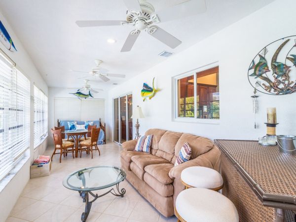 Three Bedroom Key Colony Beach Vacation Home Sleeps 8 Guests