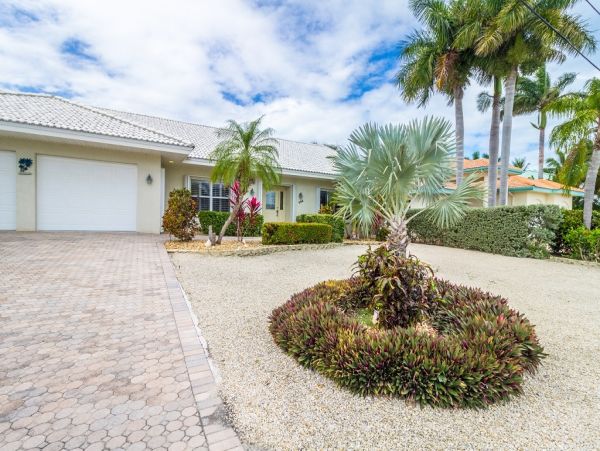 Three Bedroom Key Colony Beach Vacation Home Sleeps 8 Guests