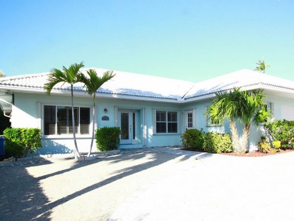 Beautiful Key Colony Beach Rental with Private Pool Sleeps 8