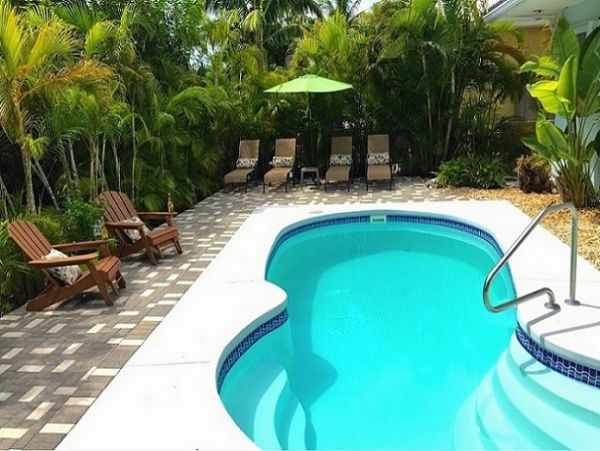 Beautiful Key Colony Beach Rental with Private Pool Sleeps 8