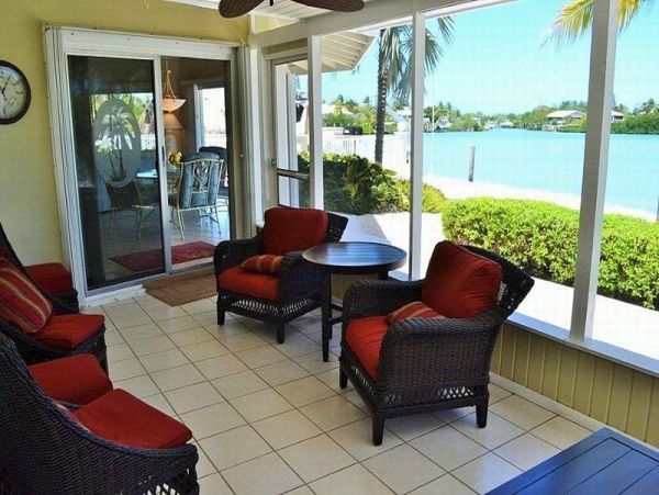 Charming Marathon Vacation Home 4-Bedroom near the Ocean with Pool
