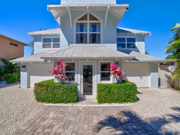 Marathon Vacation Gulf Side l Home Two Bedrooms + Loft