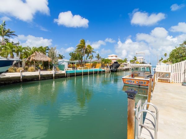 Marathon Vacation Gulf Side l Home Two Bedrooms + Loft