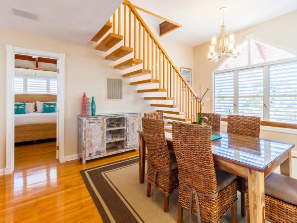 Marathon Vacation Gulf Side l Home Two Bedrooms + Loft