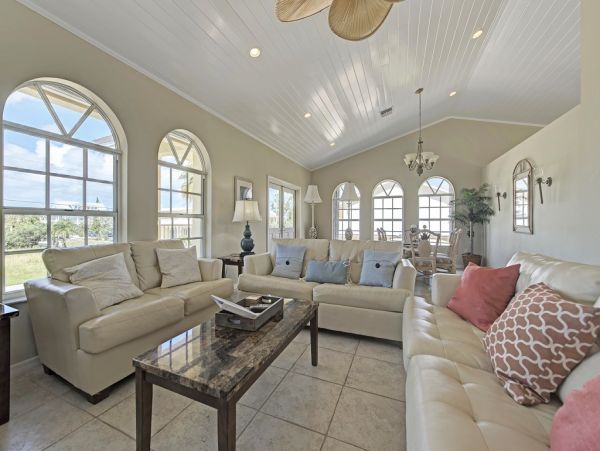 Marathon Vacation Rental Sleeps Eight Guests