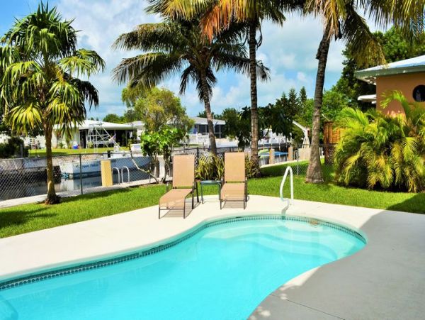 Marathon Vacation Rental 3 Bedrooms Sleeps Six Guests