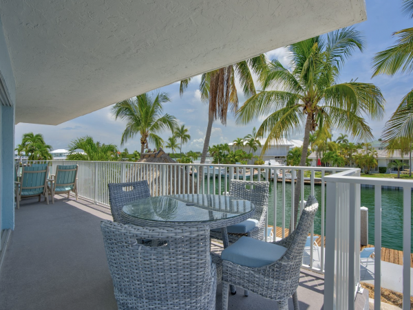 Great Duplex in Key Colony