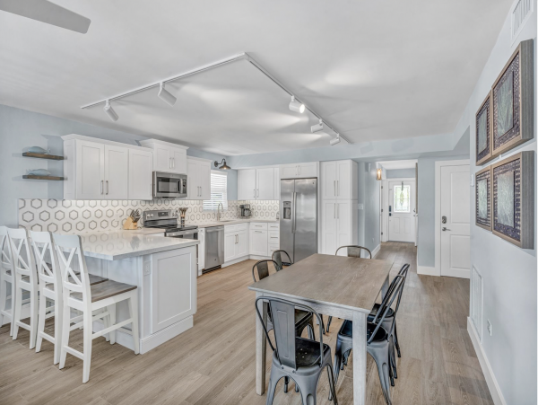 Great Duplex in Key Colony