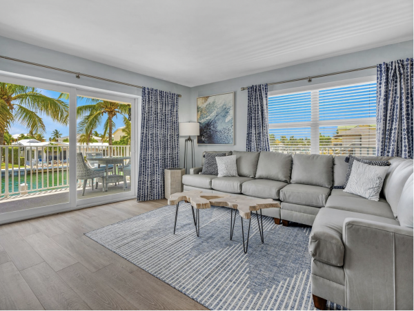 Great Duplex in Key Colony