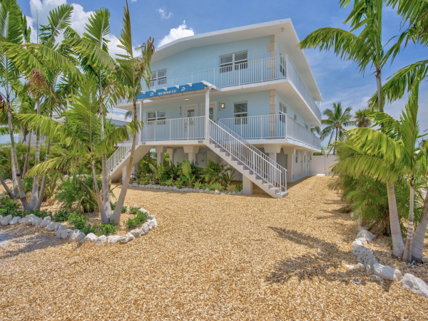 Great Duplex in Key Colony