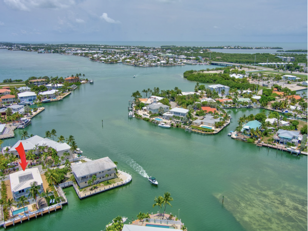 Great Duplex in Key Colony