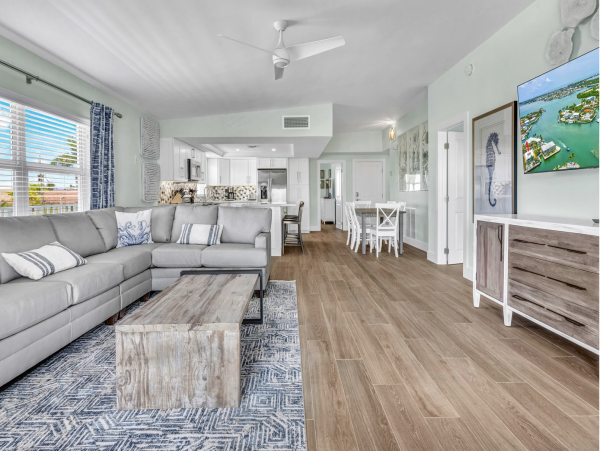 Great Duplex in Key Colony