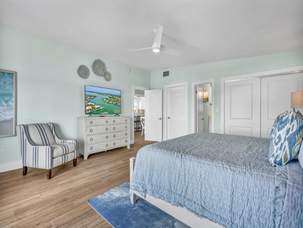 Great Duplex in Key Colony