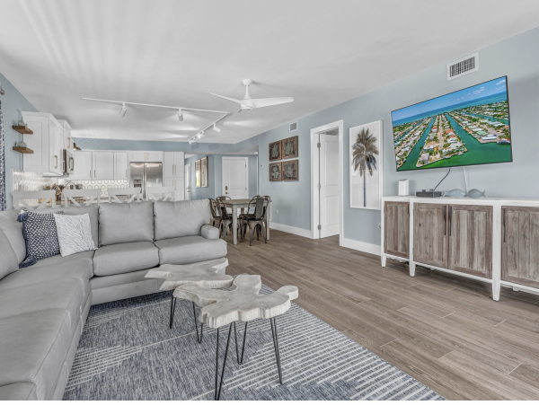 Key Colony Beach Vacation Home Sleeps Fourteen Guests
